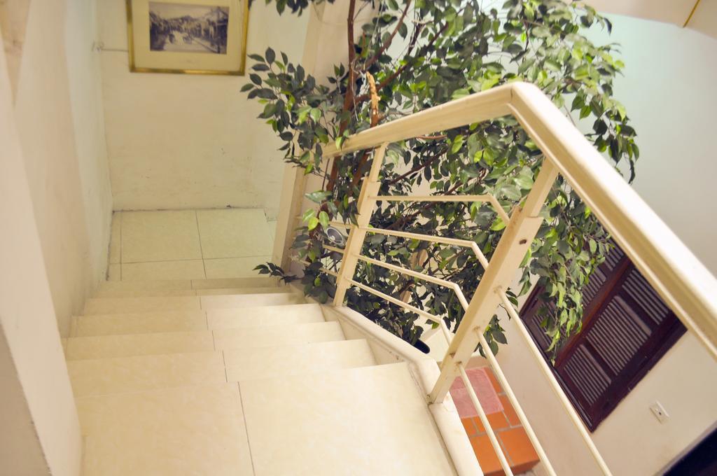 Friends Inn & Travel Hanoi Exteriör bild
